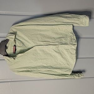 Small Casual Vineyard Vines button down top